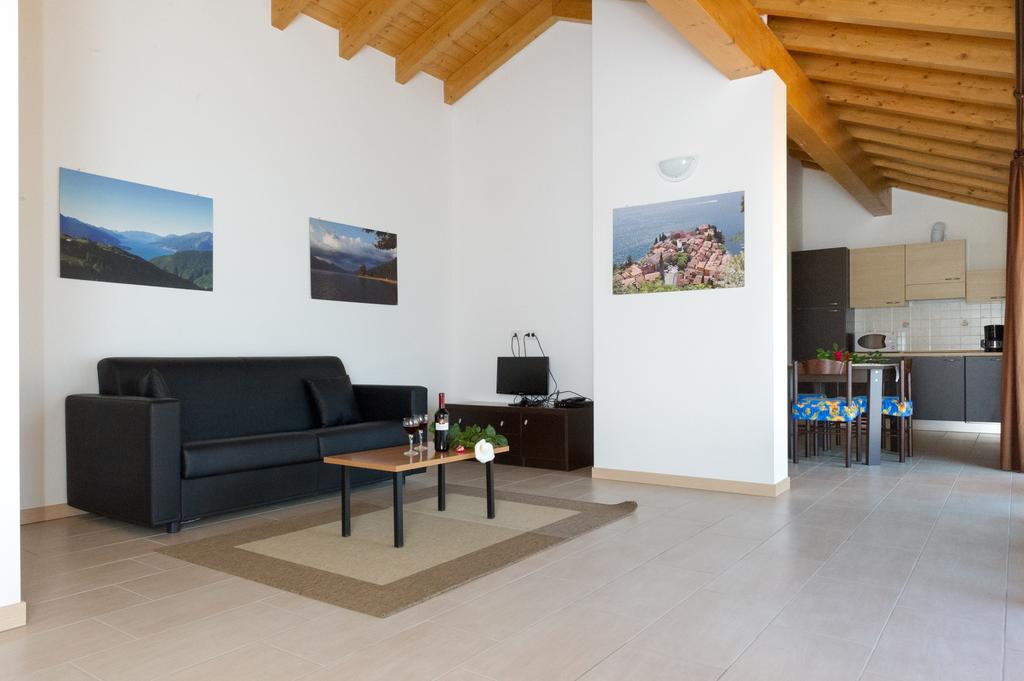Residence Le Azalee&SPA Vercana Habitación foto