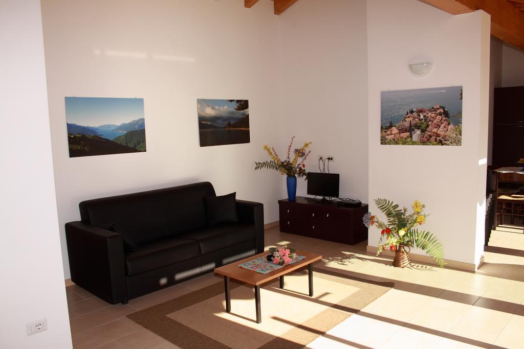 Residence Le Azalee&SPA Vercana Habitación foto